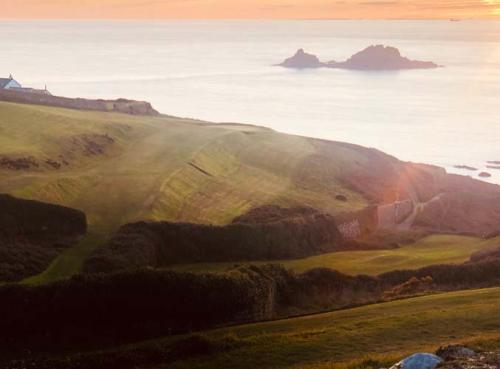 golf coures with the Scilles on horizon