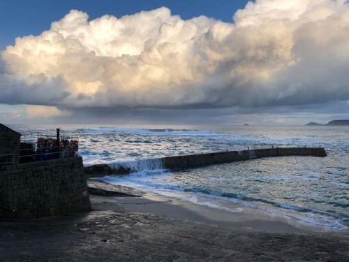 sennen cove harbour wall 3